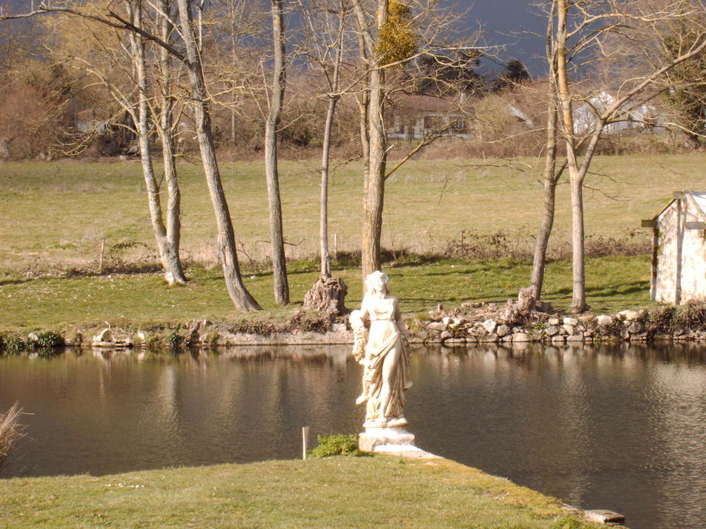 La Minaudiere Nueil-sous-les-Aubiers Buitenkant foto